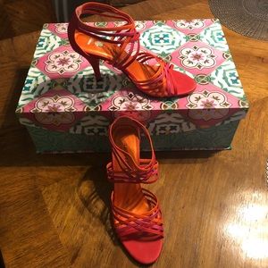 Apostrophe 2 inch heels